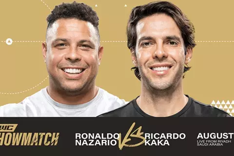 رونالدو وكاكا في مباراة استعراضية داخل Esports World Cup